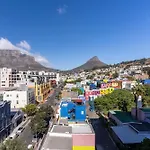 The Rose 703: Modern 7Th Floor City Apartment